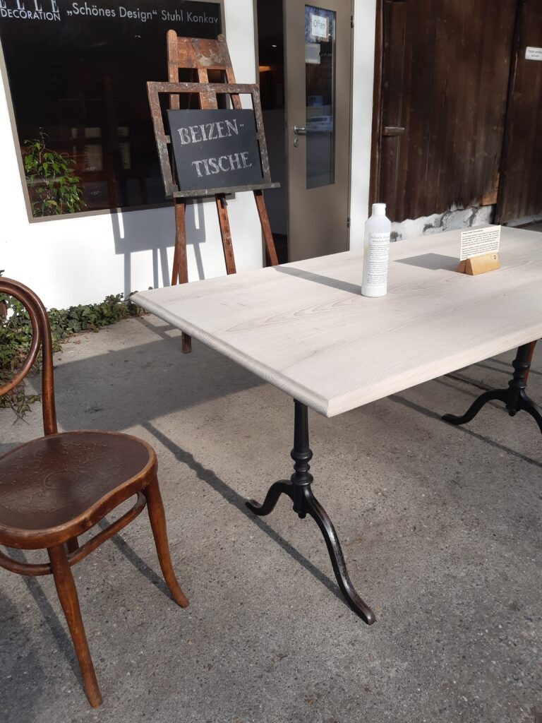 Geseifte Tischoberfläche